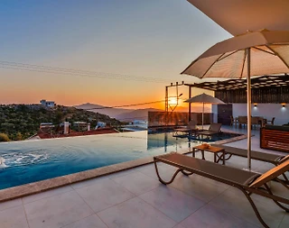 Kaş Bezirgan'da Muhteşem Dağada, Sonsuzluk Havuzlu, Saunalı Villa - 5