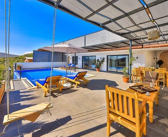 Kaş Bezirgan'da Orman Manzaralı, Özel Havuzlu, Saunalı, Kiralık Villa - 1