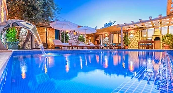 Authentic Design, Private Pool, 4-Person Villa in Kaş Bezirgan