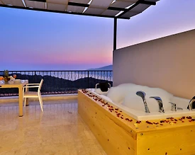 Kaş Bezirgan'da Sakin Konumda, 2 Kişilik, Kiralık Suit - 2