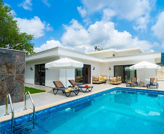 Kaş Bezirgan'da Sakin Konumda, Özel Havuzlu, 4 Kişilik Villa - 1