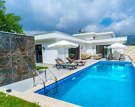 Kaş Bezirgan'da Sakin Konumda, Özel Havuzlu, 4 Kişilik Villa - 2