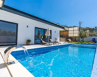 Kaş Bezirgan'da Sakin Konumda, Özel Havuzlu, Bahçeli Villa - 2