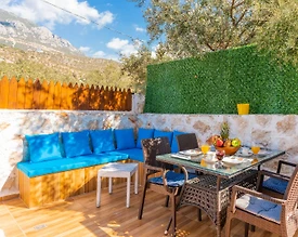 Kaş Bezirgan'da Sakin Konumda, Özel Havuzlu, Jakuzili Villa - 3