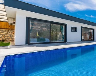 Kaş Bezirgan'da Sakin Konumda, Özel Havuzlu, Modern Villa - 1