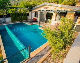 Kaş Bezirgan'da Yemyeşil Bahçeli, Özel Havuzlu, 1+1 Villa - 2