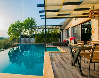 Kaş Bezirgan'da Yemyeşil Bahçeli, Özel Havuzlu, 1+1 Villa - 4