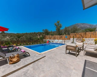 Kaş Çavdır'da Balayı Çiftlerine Uygun, Özel Havuzlu, Ferah Bungalov - 4