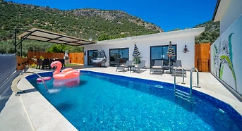 Kaş Çavdır'da Çekirdek Ailelere Uygun, Özel Havuzlu, 4 Kişilik Villa