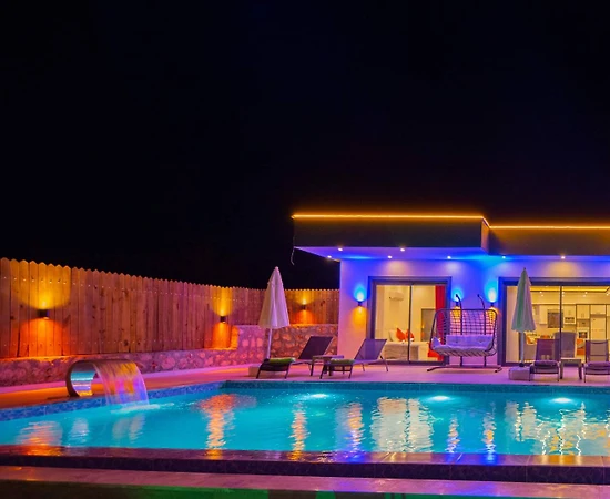 Kaş Çavdır'da Çekirdek Ailelere Uygun, Özel Havuzlu, Konforlu Villa - 1