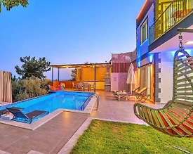 Kaş Çavdır'da Çekirdek Ailelere Uygun, Özel Havuzlu, Kiralık Villa - 2