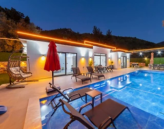 Kaş Çavdır'da Muhteşem Doğada, Özel Havuzlu, Konforlu Villa - 1
