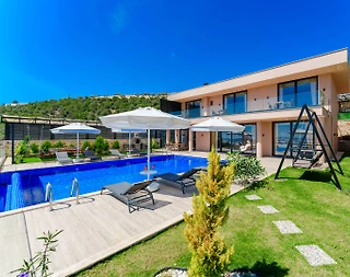 Kaş Çavdır'da Doğa İle İç İçe, Özel Havuzlu, Geniş Villa - 2