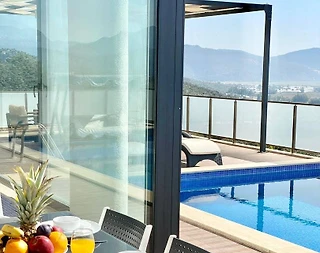 Kaş Çavdır'da Doğa Manzaralı, Isıtmalı Havuzlu, Kiralık Villa - 5