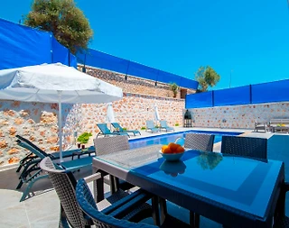 Kaş Çavdır'da Geniş Ailelere Uygun, Özel Havuzlu, Kiralık Villa - 3