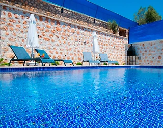 Kaş Çavdır'da Geniş Ailelere Uygun, Özel Havuzlu, Kiralık Villa - 5