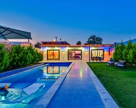 Kaş Çavdır'da Geniş Alanlara Sahip, Özel Havuzlu, Konforlu Villa - 2