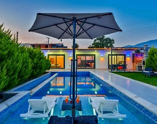 Kaş Çavdır'da Geniş Alanlara Sahip, Özel Havuzlu, Konforlu Villa - 3