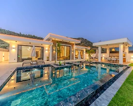 Kaş Çavdır'da Geniş Bahçeli, Özel Havuzlu, Saunalı Villa - 3