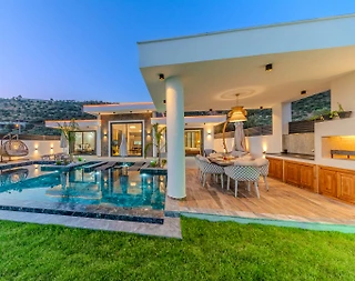 Kaş Çavdır'da Geniş Bahçeli, Özel Havuzlu, Saunalı Villa  - 5