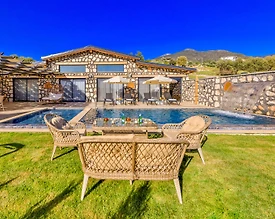 Kaş Çavdır'da Gözlerden Uzak Konumda, Özel Havuzlu, Taş Villa - 2