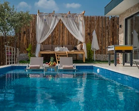 Kaş Çavdır'da Modern Tasarımlı, Özel Havuzlu, Konforlu Villa - 3