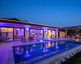 Kaş Çavdır'da Muhteşem Doğada, Özel Havuzlu, Çocuk Oyun Alanlı Villa - 2