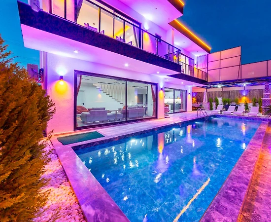 Kaş Çavdır'da Müthiş Doğada, Özel Havuzlu, Konforlu Villa - 1