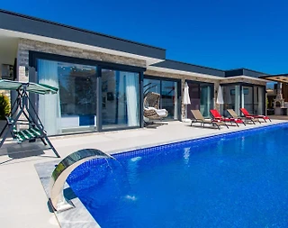Kaş Çavdır'da Sakin Konumda, Özel Havuzlu, Balayı Villası - 1
