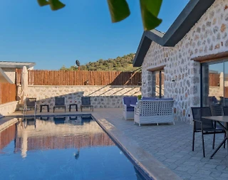 Kaş Çavdır'da Sakin Konumda, Özel Havuzlu, Balayı Villası - 3