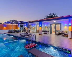 Kaş Çavdır'da Sakin Konumda, Özel Havuzlu, Konforlu Villa - 2