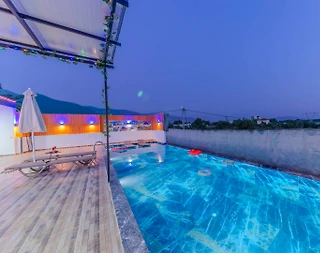 Kaş Çavdır'da Sakin Konumda, Özel Havuzlu, Konforlu Villa - 5