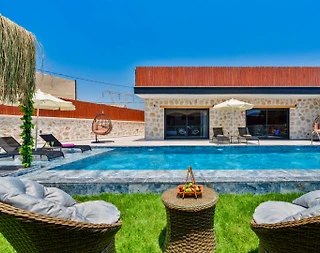 Kaş Çavdır'da Şehirden Uzakta, Özel Havuzlu, Taş Villa - 1