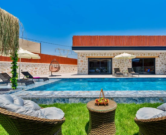 Kaş Çavdır'da Şehirden Uzakta, Özel Havuzlu, Taş Villa - 1