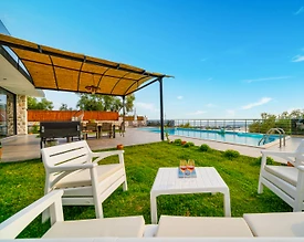 Kaş Çavdır'da Yemyeşil Bahçeli, Özel Havuzlu, Kiralık Villa - 3
