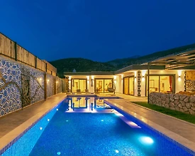Kaş Çavdır'da Yeşillikler İçerisinde, Özel Havuzlu, Konforlu Villa - 2
