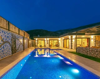 Kaş Çavdır'da Yeşillikler İçerisinde, Özel Havuzlu, Konforlu Villa - 2