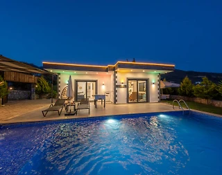 Kaş Çavdır'da Yeşillikler İçerisinde, Özel Havuzlu, Şık Villa - 1