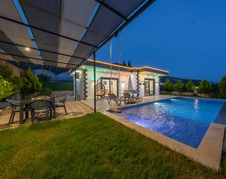 Kaş Çavdır'da Yeşillikler İçerisinde, Özel Havuzlu, Şık Villa - 3