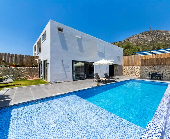 Kaş Çayköy'de Balayı Çiftlerine Uygun, Özel Havuzlu, İkiz Villa - 1