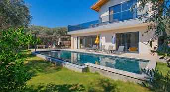 Kaş Çayköy'de Balayı Çiftlerine Uygun, Özel Havuzlu, Modern Villa