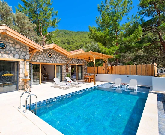 Kaş Çayköy'de Balayı Çiftlerine Uygun, Özel Havuzlu, Taş Villa - 1