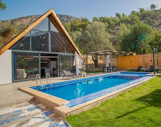 Kaş Çayköy'de Çekirdek Ailelere Uygun, Özel Havuzlu, Bahçeli Bungalov - 4