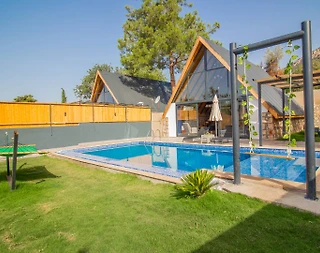 Kaş Çayköy'de Çekirdek Ailelere Uygun, Özel Havuzlu, Bahçeli Bungalov - 5