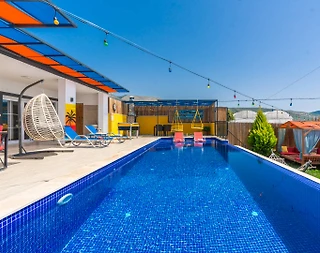 Kaş Çayköy'de Çocuk Oyun Alanlı, Özel Havuzlu, Jakuzili Villa - 2