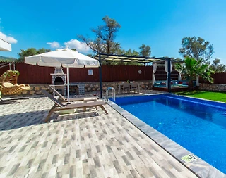 Kaş Çayköy'de Doğa İçerisinde, Özel Havuzlu, Bahçeli Villa - 4