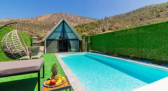 Kaş Çayköy'de Doğa İçerisinde, Özel Havuzlu, Şık Bungalov