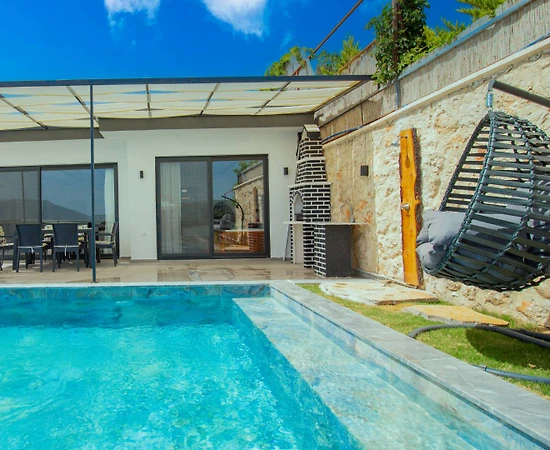 Kaş Çayköy'de Enfes Doğa Manzaralı, Özel Havuzlu, Ferah Villa - 1