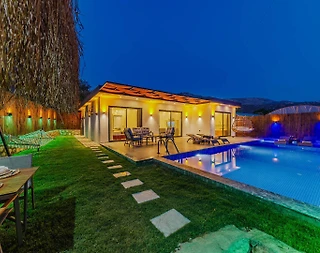 Kaş Çayköy'de Huzurlu Doğanın İçerisinde, Özel Havuzlu, Jakuzili Villa - 1