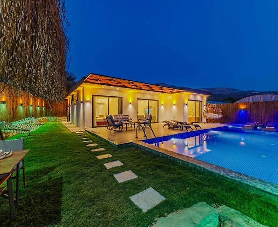 Kaş Çayköy'de Huzurlu Doğanın İçerisinde, Özel Havuzlu, Jakuzili Villa - 1